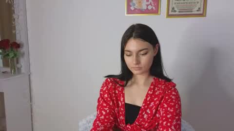 Snapshot of medina_andress chatting on 03.02.25 Dina online show from 03.02.25