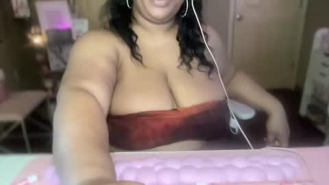 Snapshot of meetsouthernpeach chatting on 03.03.25 Southern Peach online show from 03.03.25