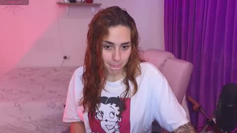 Snapshot of megan_ricci chatting on 10.09.25 Laura online show from 10.09.25