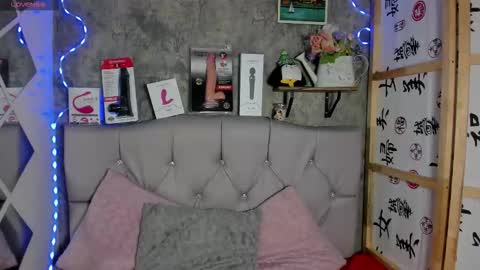 Snapshot of megan_xoxo1 chatting on 09.12.25 Megan online show from 09.12.25