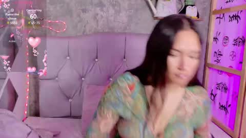 Snapshot of megan_xoxo1 chatting on 10.17.25 Megan online show from 10.17.25