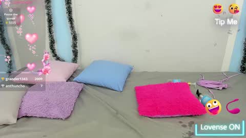 Snapshot of meganqueen2 chatting on 12.26.24 Megan Queen online show from 12.26.24