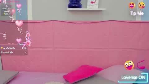 Snapshot of meganqueen2 chatting on 03.07.25 Megan Queen online show from 03.07.25