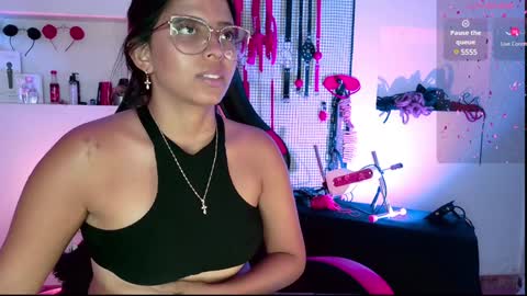 Snapshot of meggan_greey chatting on 01.23.25 Your best slave online show from 01.23.25