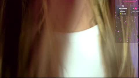 Snapshot of meggan_greey chatting on 01.30.25 Your best slave online show from 01.30.25