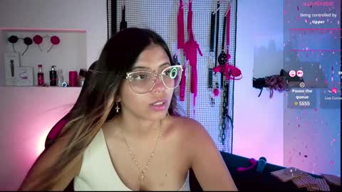 Snapshot of meggan_greey chatting on 02.01.25 Your best slave online show from 02.01.25