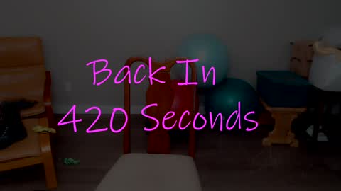 Snapshot of melhoho chatting on 01.24.25 Snow Hobot online show from 01.24.25