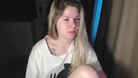 Snapshot of melissa__ray chatting on 12.26.24 Melissa Ray online show from 12.26.24