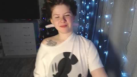 Snapshot of melissa__ray chatting on 12.30.24 Melissa Ray online show from 12.30.24