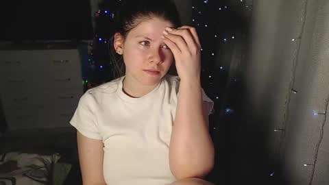 Snapshot of melissa__ray chatting on 01.16.25 Melissa Ray online show from 01.16.25