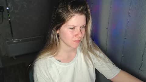 Snapshot of melissa__ray chatting on 02.09.25 Melissa Ray online show from 02.09.25