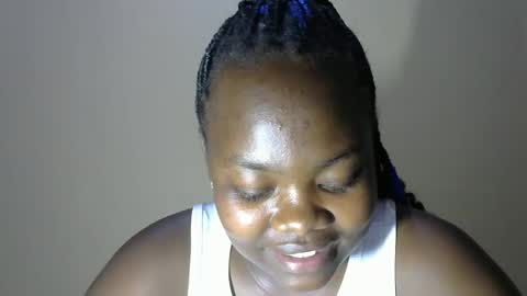 Snapshot of mellcy chatting on 02.18.25 mell online show from 02.18.25