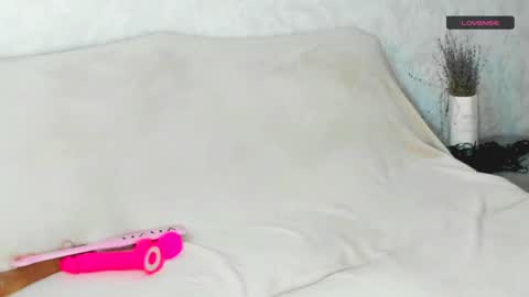 Snapshot of melmooon chatting on 12.15.24 MelMooon online show from 12.15.24