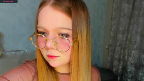 Snapshot of melmooon chatting on 01.26.25 MelMooon online show from 01.26.25