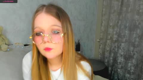 Snapshot of melmooon chatting on 01.29.25 MelMooon online show from 01.29.25