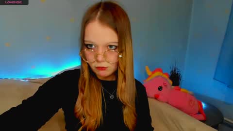 Snapshot of melmooon chatting on 02.22.25 MelMooon online show from 02.22.25