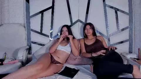 Snapshot of melodiwilliams chatting on 10.24.25 Melodi online show from 10.24.25