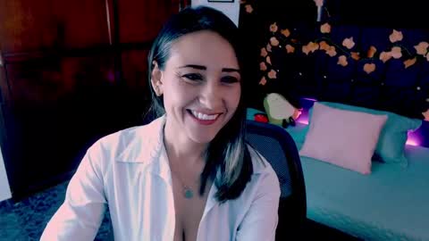 Snapshot of melody_sofia1 chatting on 09.20.25 Melody online show from 09.20.25