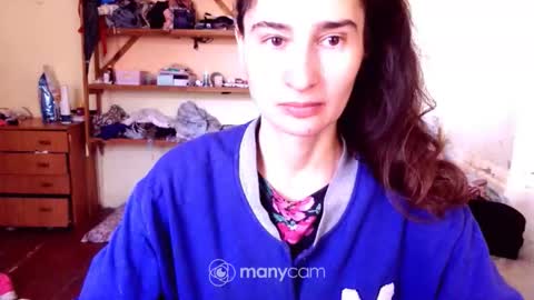 Snapshot of memorningdew chatting on 09.11.25 Yummygirl online show from 09.11.25