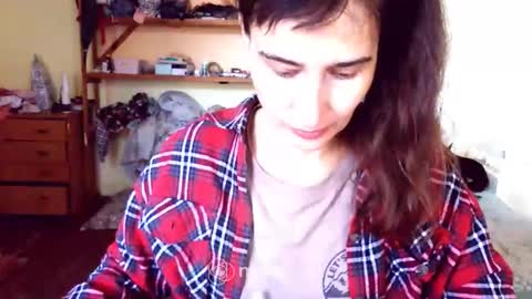 Snapshot of memorningdew chatting on 09.16.25 Yummygirl online show from 09.16.25