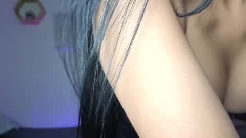 Snapshot of mencia_sharmaa chatting on 10.29.25 Menca of your love online show from 10.29.25