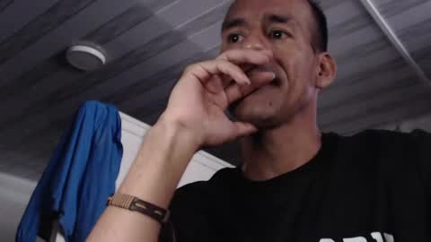 Snapshot of mensexydick20 chatting on 02.17.25 big brown online show from 02.17.25