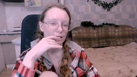 Snapshot of meowcr chatting on 10.11.25 meowcr online show from 10.11.25