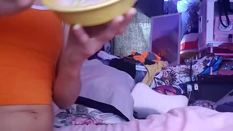 Snapshot of merelyalover chatting on 02.05.25 gurlnips online show from 02.05.25