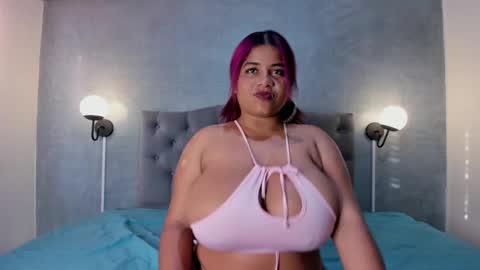 Snapshot of meridalane chatting on 02.14.25 meridalane online show from 02.14.25