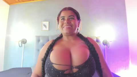 Snapshot of meridalane chatting on 09.11.25 meridalane online show from 09.11.25