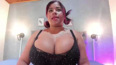 Snapshot of meridalane chatting on 09.18.25 meridalane online show from 09.18.25