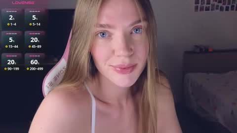 Snapshot of merry_dancers_ chatting on 12.28.24 Susan online show from 12.28.24