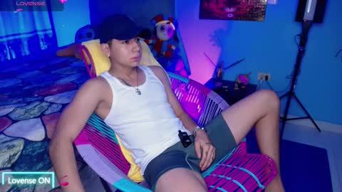 Snapshot of mexican_cum chatting on 09.17.25 Jhon online show from 09.17.25