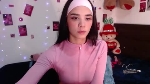 Snapshot of meygan_ chatting on 11.14.25 meygan_ online show from 11.14.25