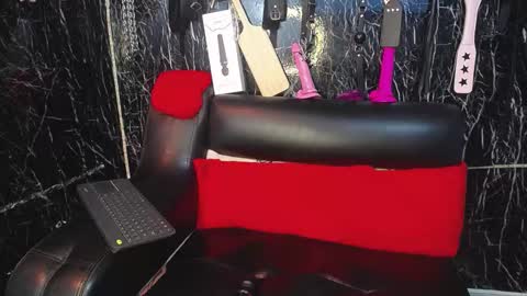 Snapshot of mia_boobs_19 chatting on 03.06.25 mia Independent model Thanks to everyone for your support online show from 03.06.25