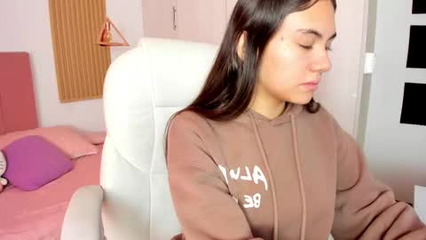 Snapshot of mia_nevaeh chatting on 02.21.25 Mia Nevaeh - follow me online show from 02.21.25