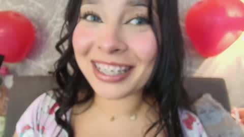 Snapshot of mia_roux13 chatting on 02.17.25 Mia Roux online show from 02.17.25