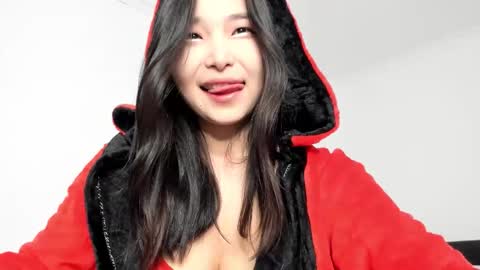 Snapshot of mia_soyun chatting on 11.06.25 Your Soyun online show from 11.06.25