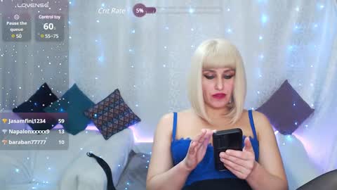 mia_sunn online show from 02.17.25