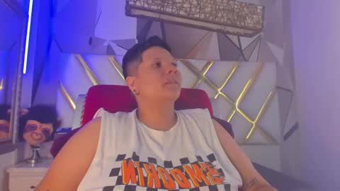 Snapshot of miacapucci1 chatting on 02.26.25 online show from 02.26.25