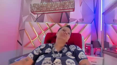 Snapshot of miacapucci1 chatting on 03.08.25 online show from 03.08.25