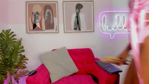 Snapshot of miakhalifa_7 chatting on 09.29.25 Mia Khalifa online show from 09.29.25