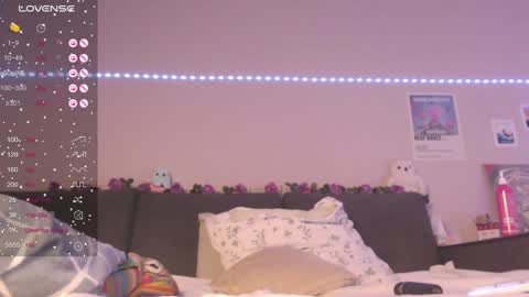 Snapshot of miamiameow chatting on 12.06.24 Mia online show from 12.06.24