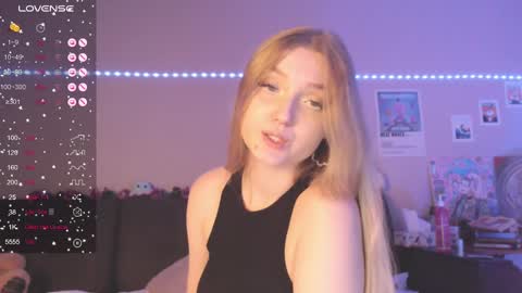 Snapshot of miamiameow chatting on 02.17.25 Mia online show from 02.17.25