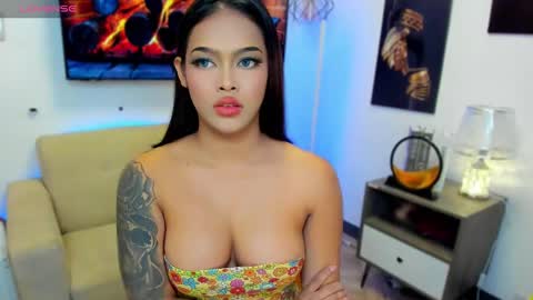 Snapshot of miapasita chatting on 12.14.24 Mia online show from 12.14.24