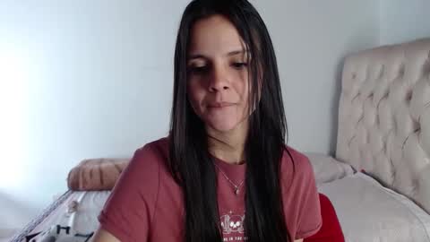 Snapshot of miarobinn_ chatting on 12.03.24 miarobinn_ online show from 12.03.24