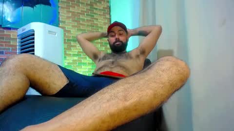 Snapshot of michael_twinkk chatting on 11.03.25 MICHAEL online show from 11.03.25