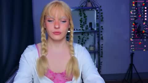 Snapshot of michelle_jacksonn chatting on 10.15.25 michelle_jacksonn online show from 10.15.25