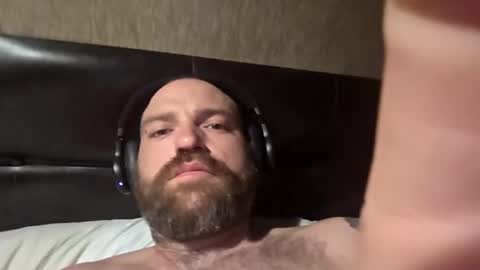 Snapshot of mickeybobby6969 chatting on 10.29.25 mickeybobby6969 online show from 10.29.25