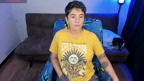 Snapshot of midnight07_ chatting on 01.24.25 Blue online show from 01.24.25